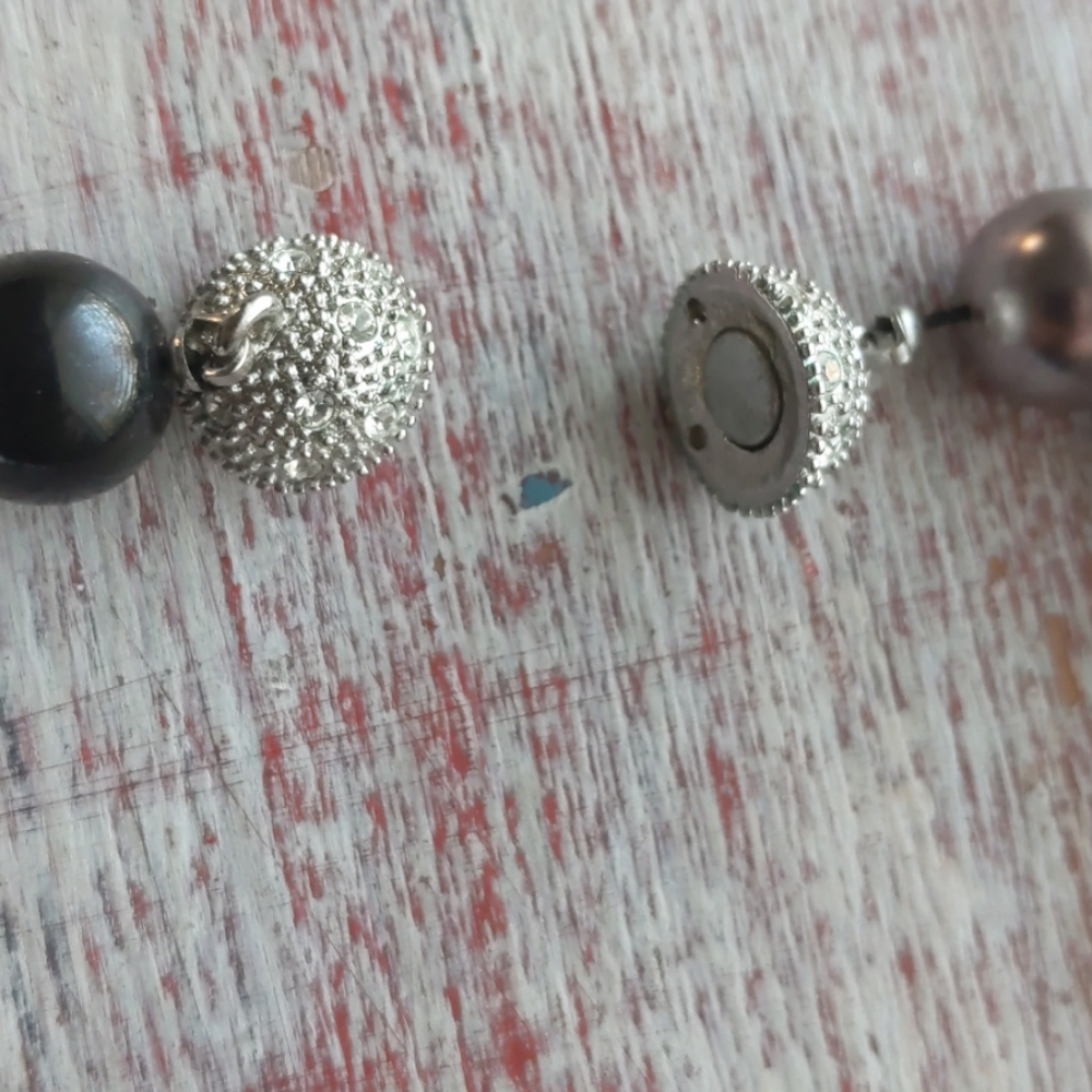 Premier Design Necklace Set - Picture 2 of 3